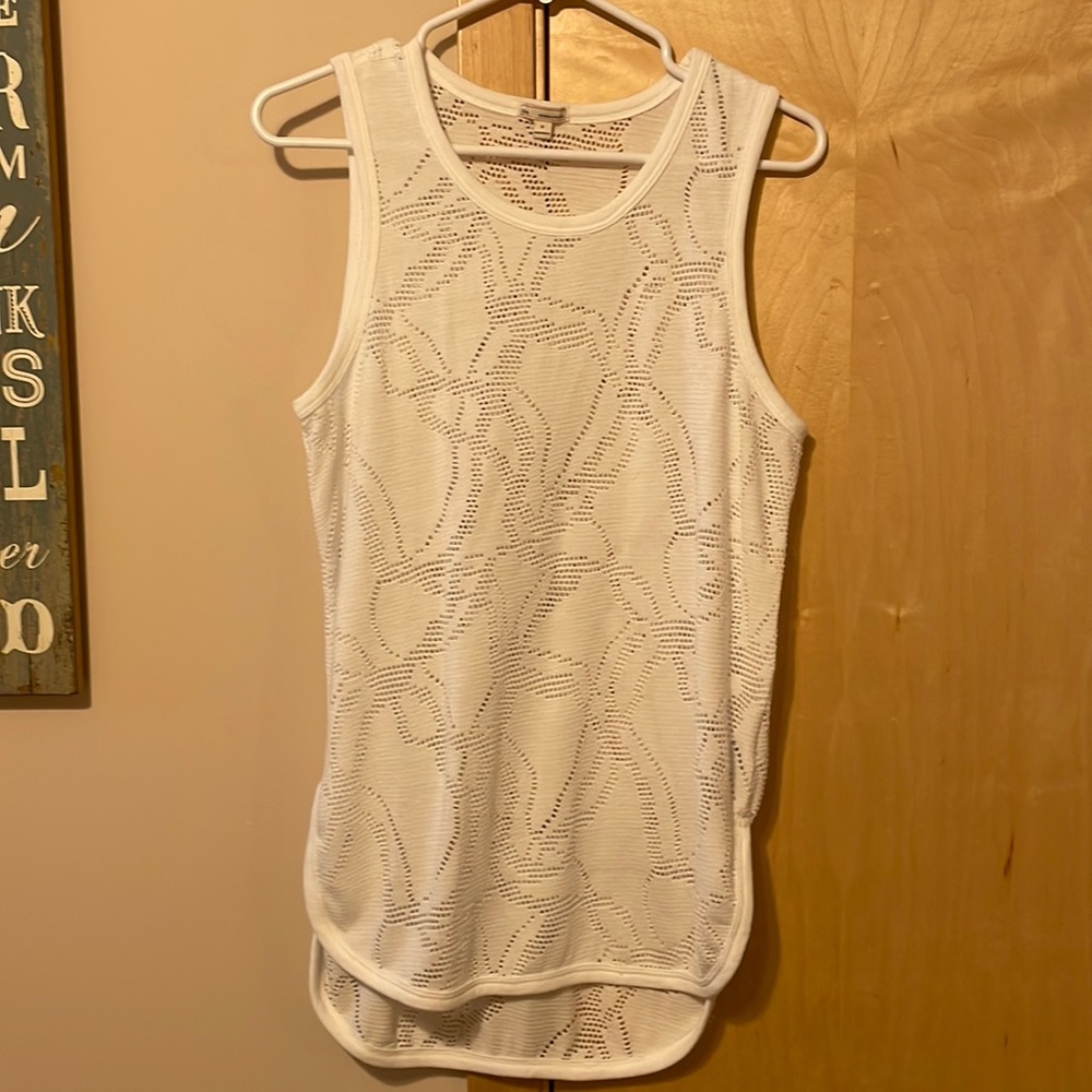 White tank